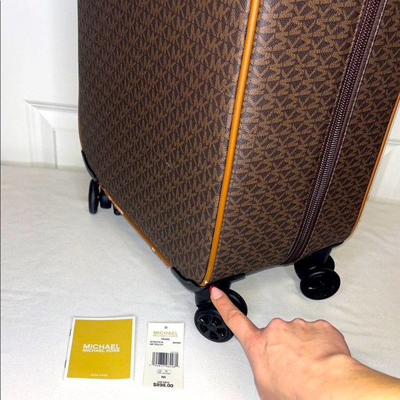 Michael Kors Travel Small Trolley Brown Ans Tan - Picture 7 of 16